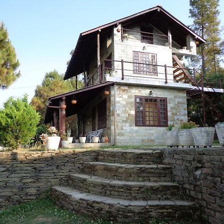 Frozen Woods Resort Mukteshwar Exterior foto